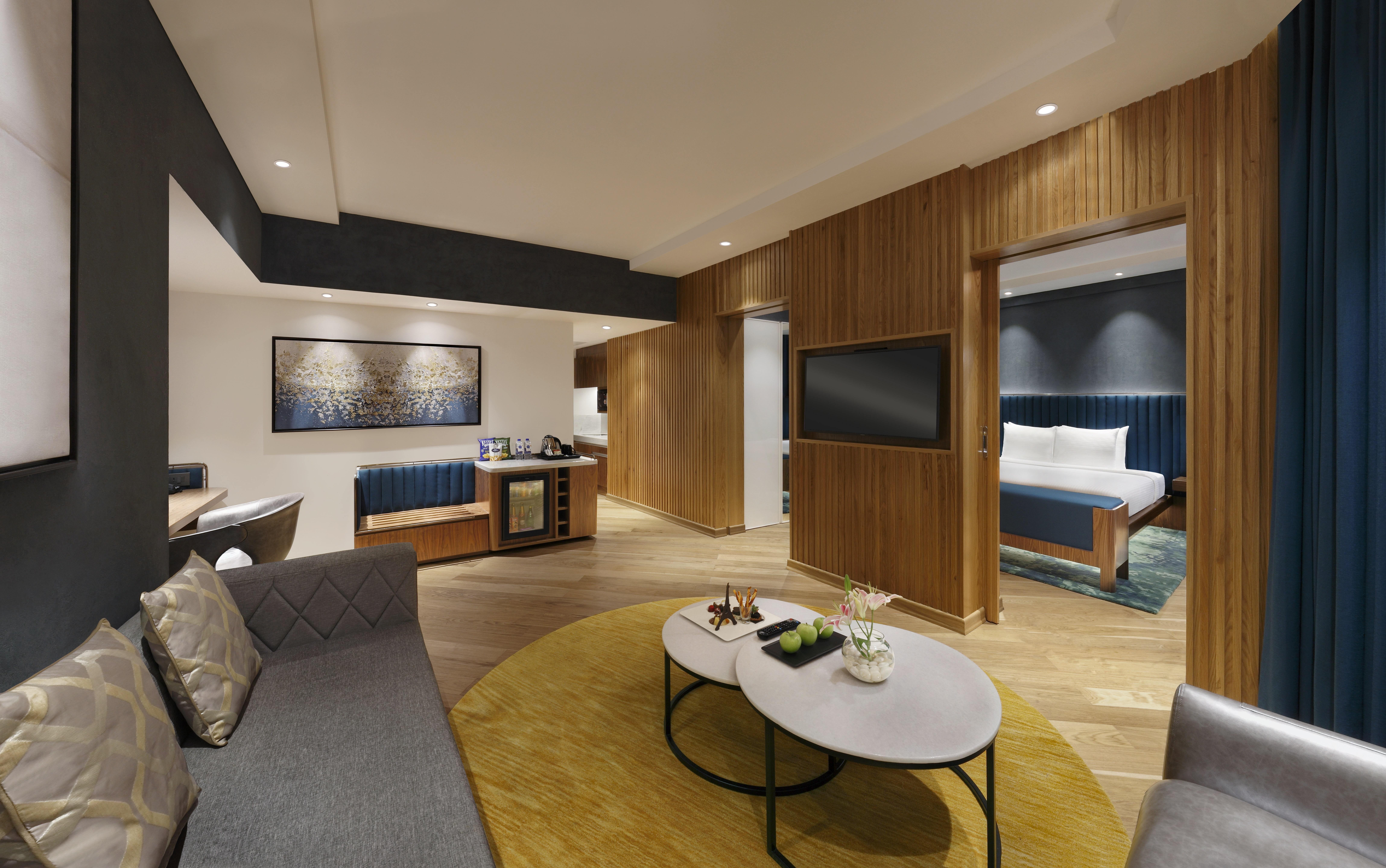 Novotel Mumbai Juhu Beach Bagian luar foto Suite