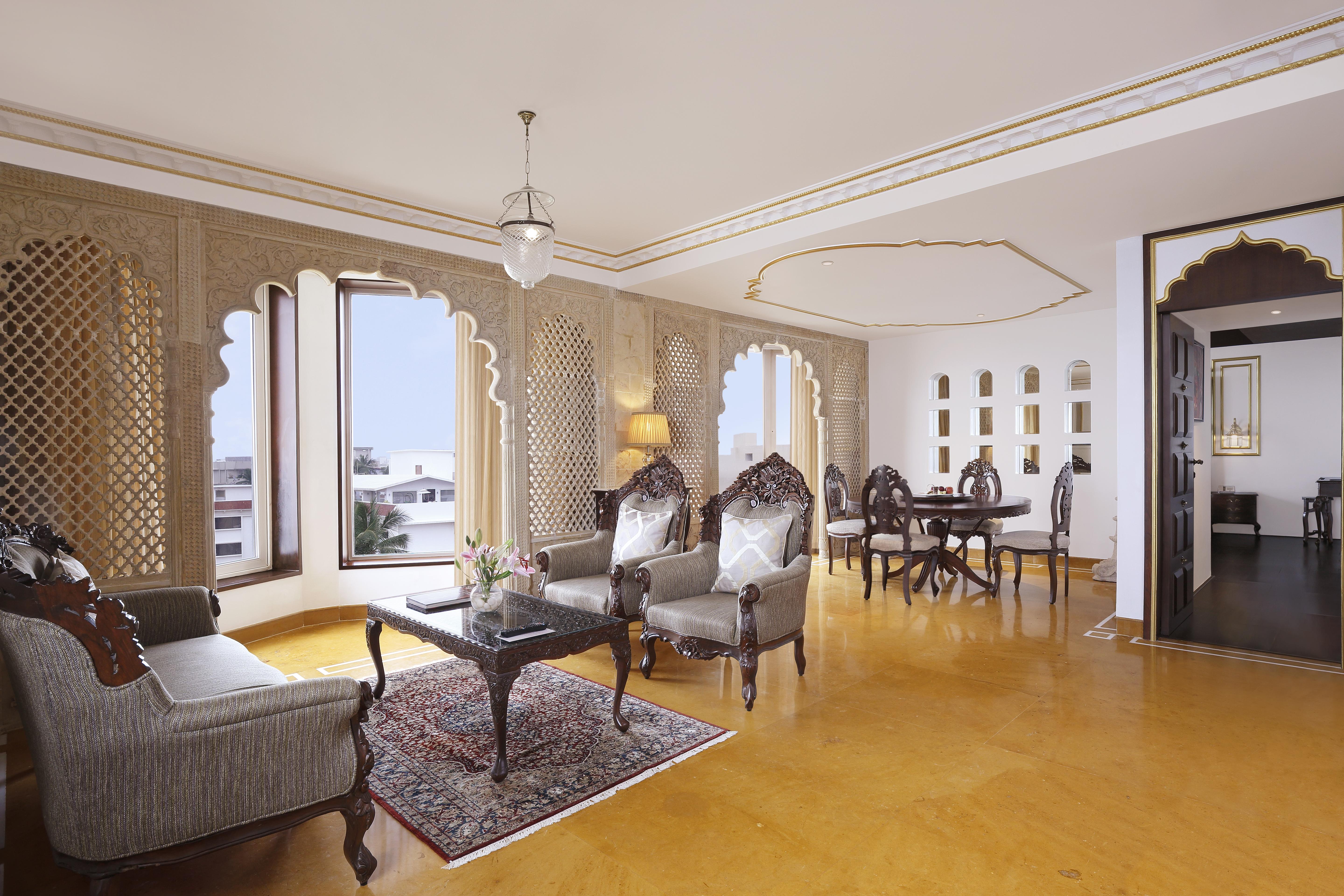 Novotel Mumbai Juhu Beach Bagian luar foto A suite at the Taj Mahal Palace
